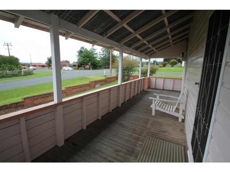 73 Bulwer Street, Tenterfield NSW 2372
