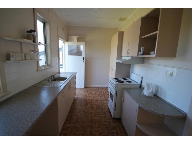 11 Duncan Street, Tenterfield NSW 2372