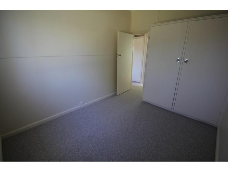 11 Duncan Street, Tenterfield NSW 2372