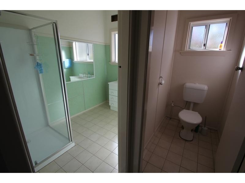 11 Duncan Street, Tenterfield NSW 2372