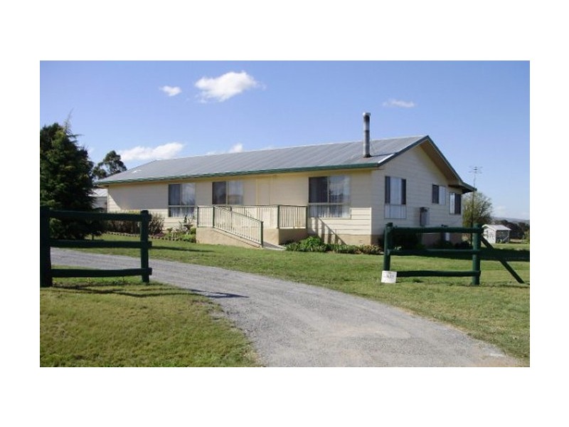 296 New England Highway, Tenterfield NSW 2372