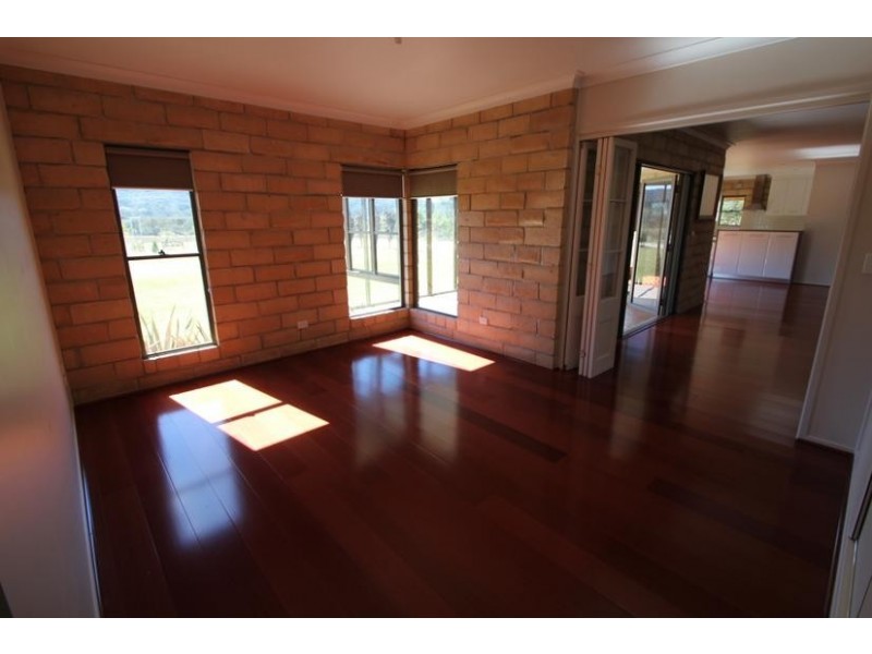 50 Robinson Lane, Tenterfield NSW 2372