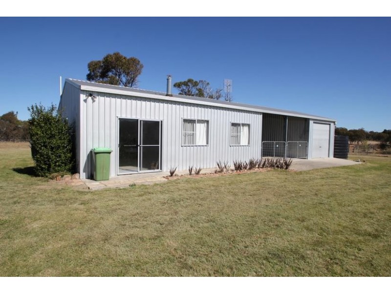50 Robinson Lane, Tenterfield NSW 2372