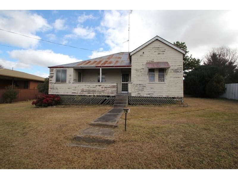 28 Duncan Street, Tenterfield NSW 2372