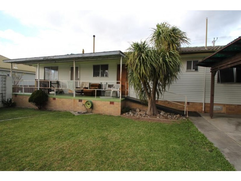 40 Logan Street, Tenterfield NSW 2372