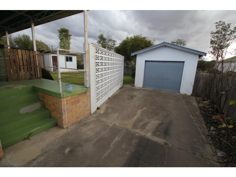 40 Logan Street, Tenterfield NSW 2372