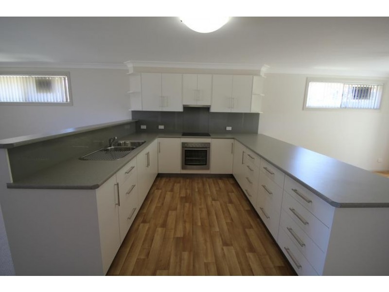 30 Miles Street, Tenterfield NSW 2372