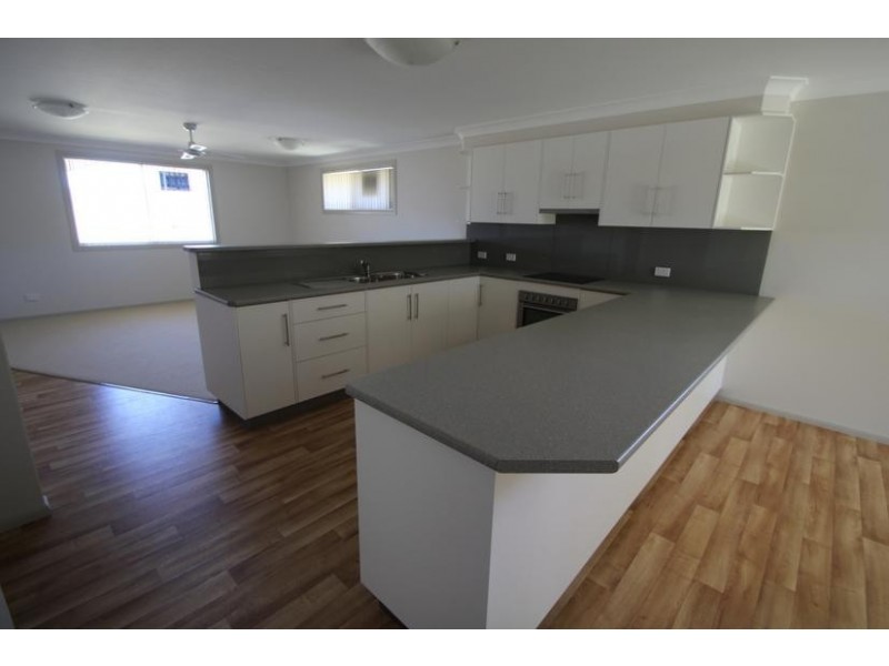 30 Miles Street, Tenterfield NSW 2372