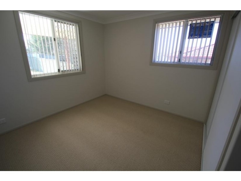 30 Miles Street, Tenterfield NSW 2372