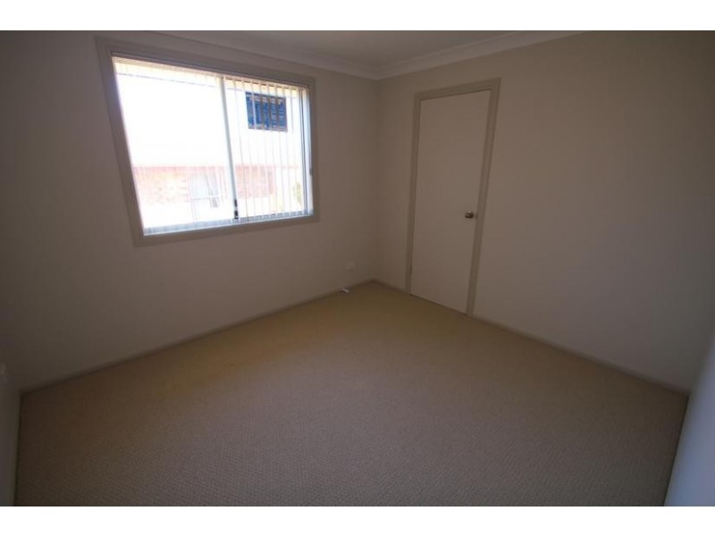 30 Miles Street, Tenterfield NSW 2372