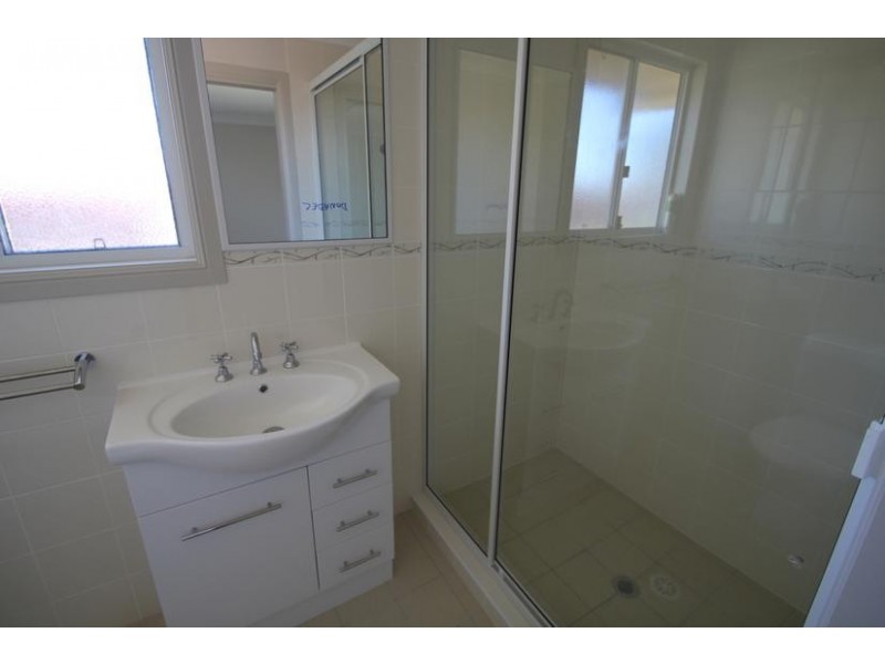 30 Miles Street, Tenterfield NSW 2372