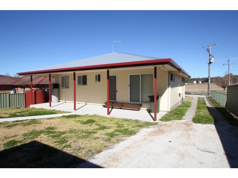 30 Miles Street, Tenterfield NSW 2372