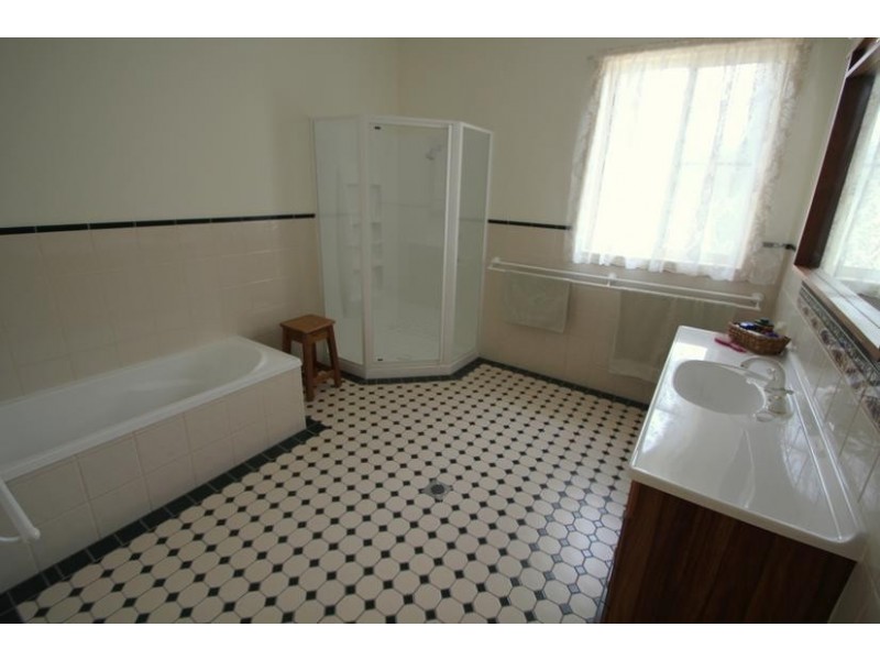 454 Rouse Street, Tenterfield NSW 2372