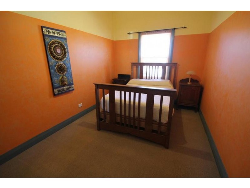 111 Molesworth Street, Tenterfield NSW 2372