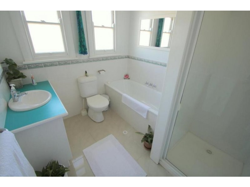 111 Molesworth Street, Tenterfield NSW 2372