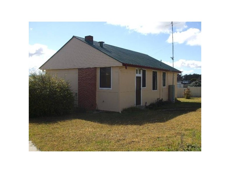 5 Jubilee Street, Tenterfield NSW 2372