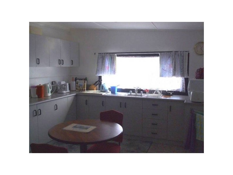 22 Railway Street, Tenterfield NSW 2372