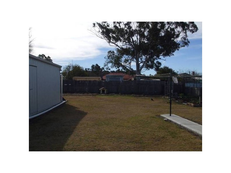 22 Railway Street, Tenterfield NSW 2372