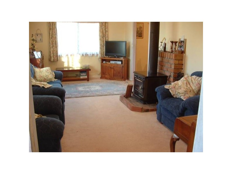 41 Derby Street, Tenterfield NSW 2372