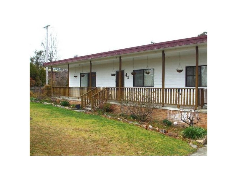 41 Derby Street, Tenterfield NSW 2372