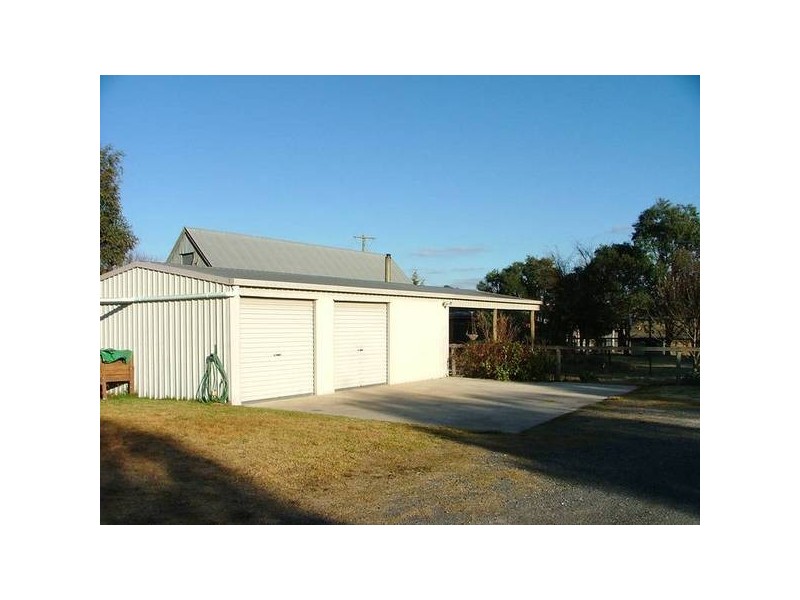 2 Old Ballandean Road, Tenterfield NSW 2372