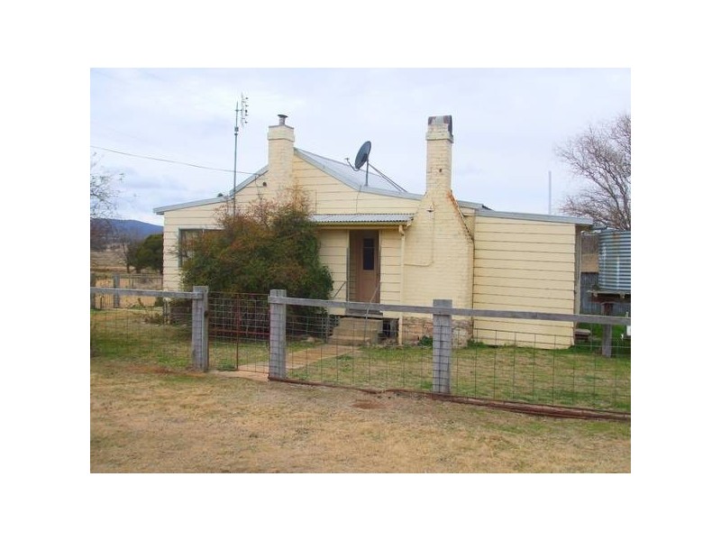 2 Ross Road, Tenterfield NSW 2372