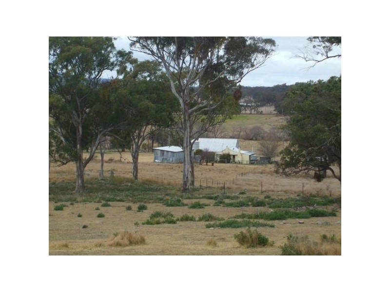 2 Ross Road, Tenterfield NSW 2372