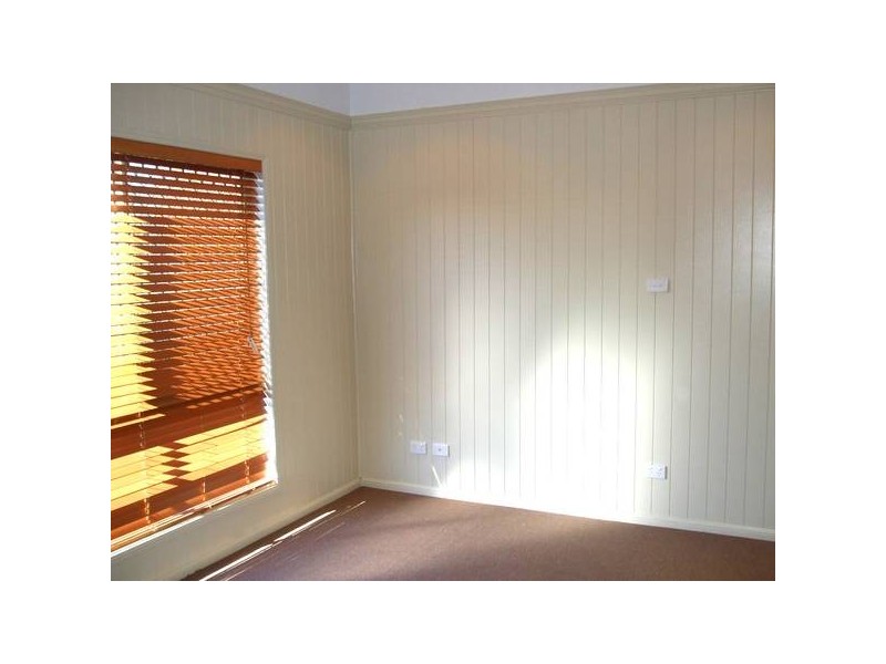 4 Margaret Street, Tenterfield NSW 2372