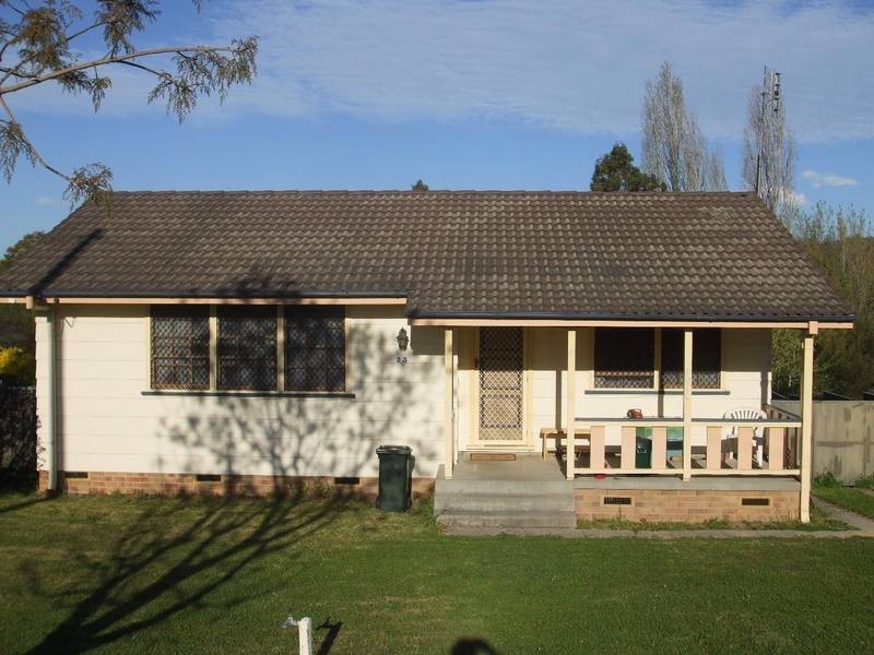 23 Duncan Street, Tenterfield NSW 2372