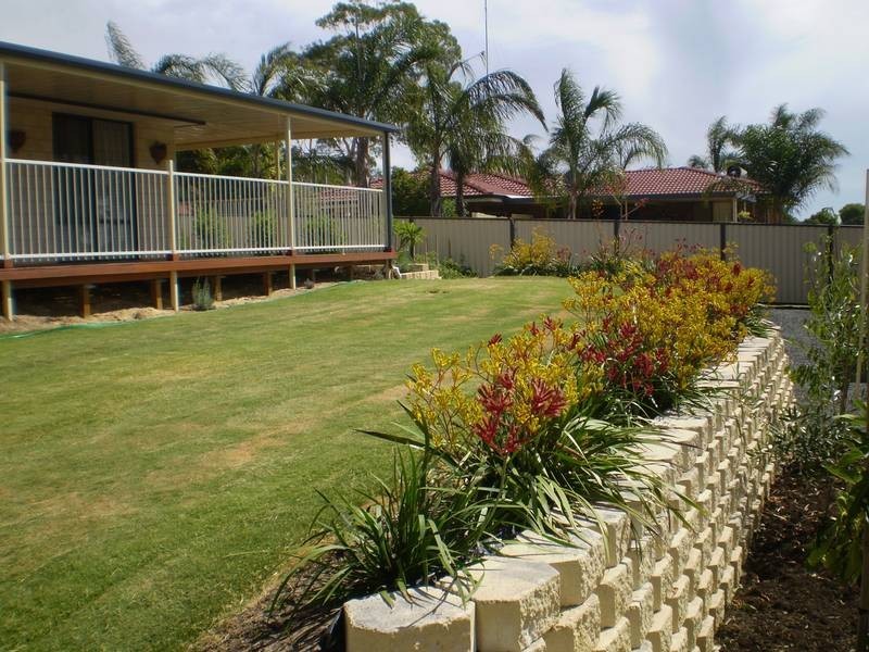 1 Greenfield Road, Harvey WA 6220