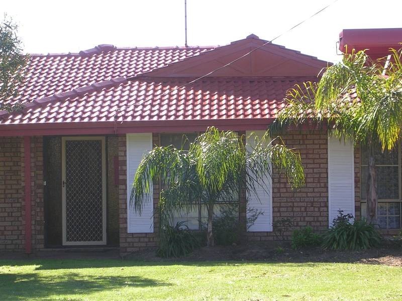 4 Alexandrina Place, Australind WA 6233