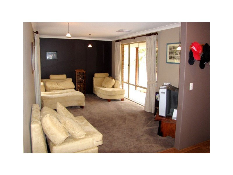 71 Australind Road, Leschenault WA 6233