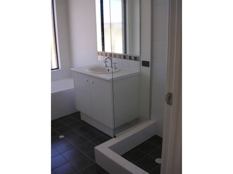 11 Star Street, Australind WA 6233