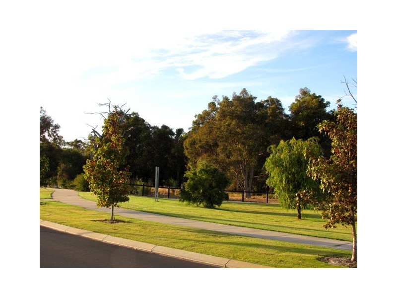 111 Kingston Drive, Australind WA 6233