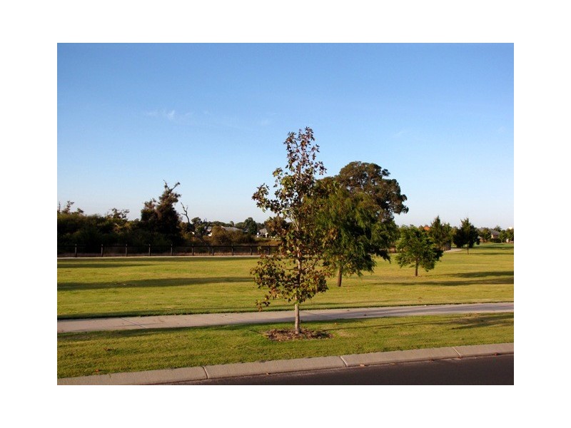 111 Kingston Drive, Australind WA 6233