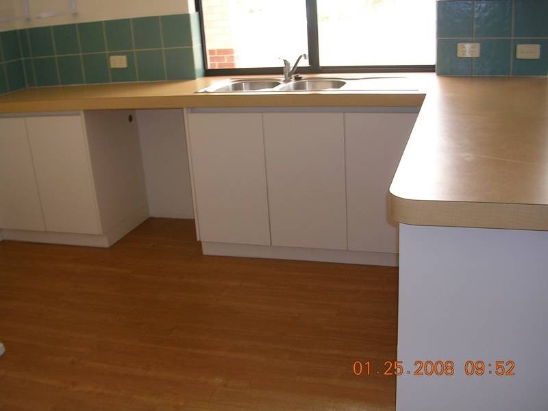 35 Parkfield Way, Australind WA 6233