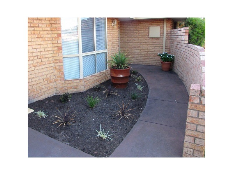 34 Pearce Road, Australind WA 6233