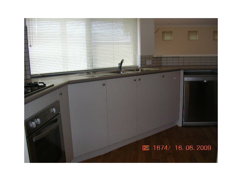 2/11 Bryant Street, Eaton WA 6232