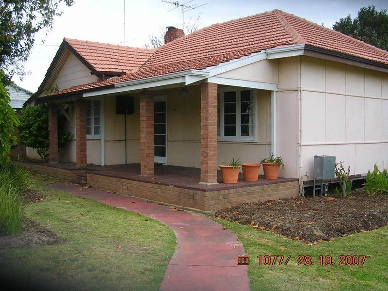 6 Ecclestone Street, Bunbury WA 6230