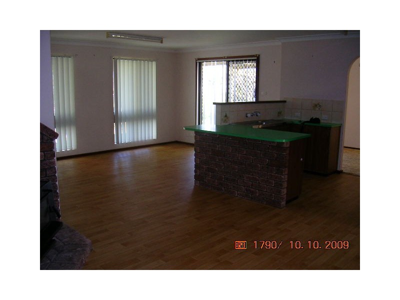 22 Parkfield Way, Australind WA 6233