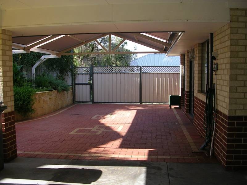 35 Parkfield Way, Australind WA 6233