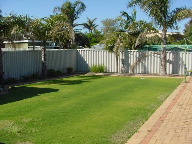 241 Old Coast Road, Australind WA 6233