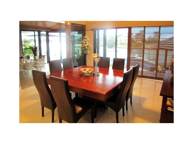 33 Portofino Crescent, Pelican Point WA 6230
