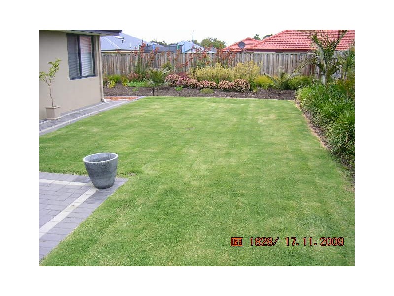 86 Barton Drive, Australind WA 6233