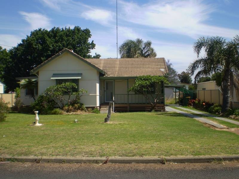 31 Peet Street, Harvey WA 6220