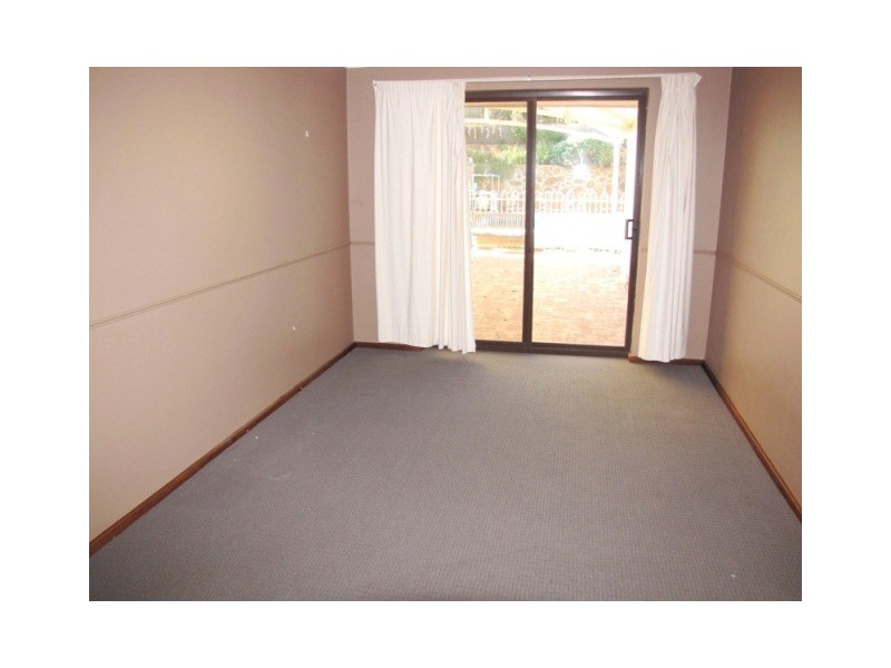 45 Paris Road, Australind WA 6233