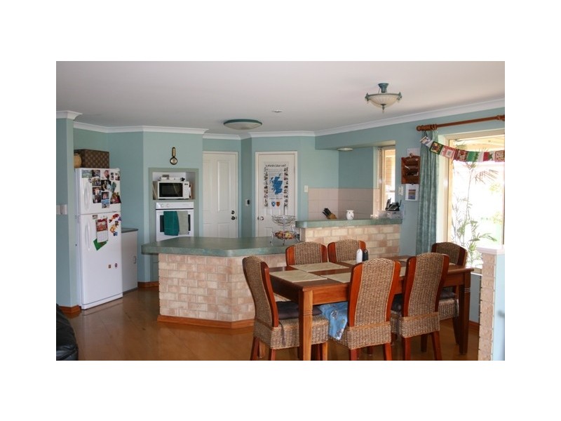 11 Condil Street, Dalyellup WA 6230