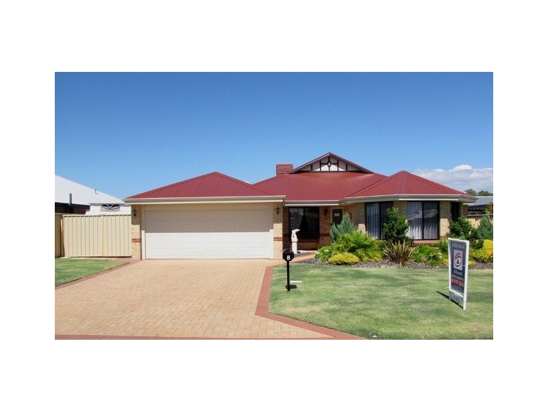8 Carbine Loop, Millbridge WA 6232