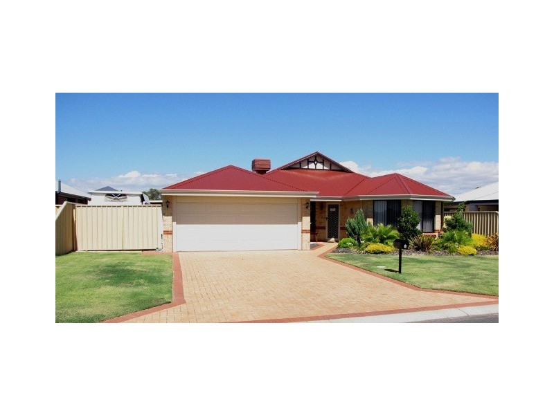 8 Carbine Loop, Millbridge WA 6232