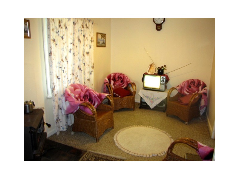 22 Bessell Crescent, Collie WA 6225